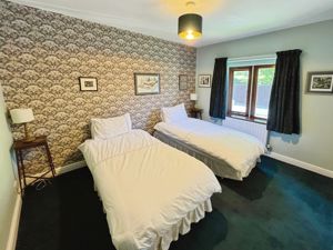 Bedroom- click for photo gallery